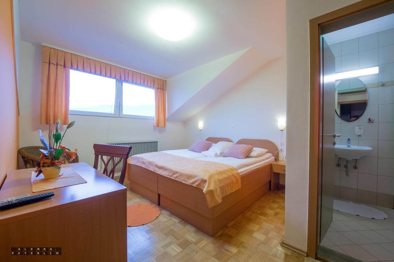 Guesthouse Kolesar Dolenjske Toplice Esterno foto