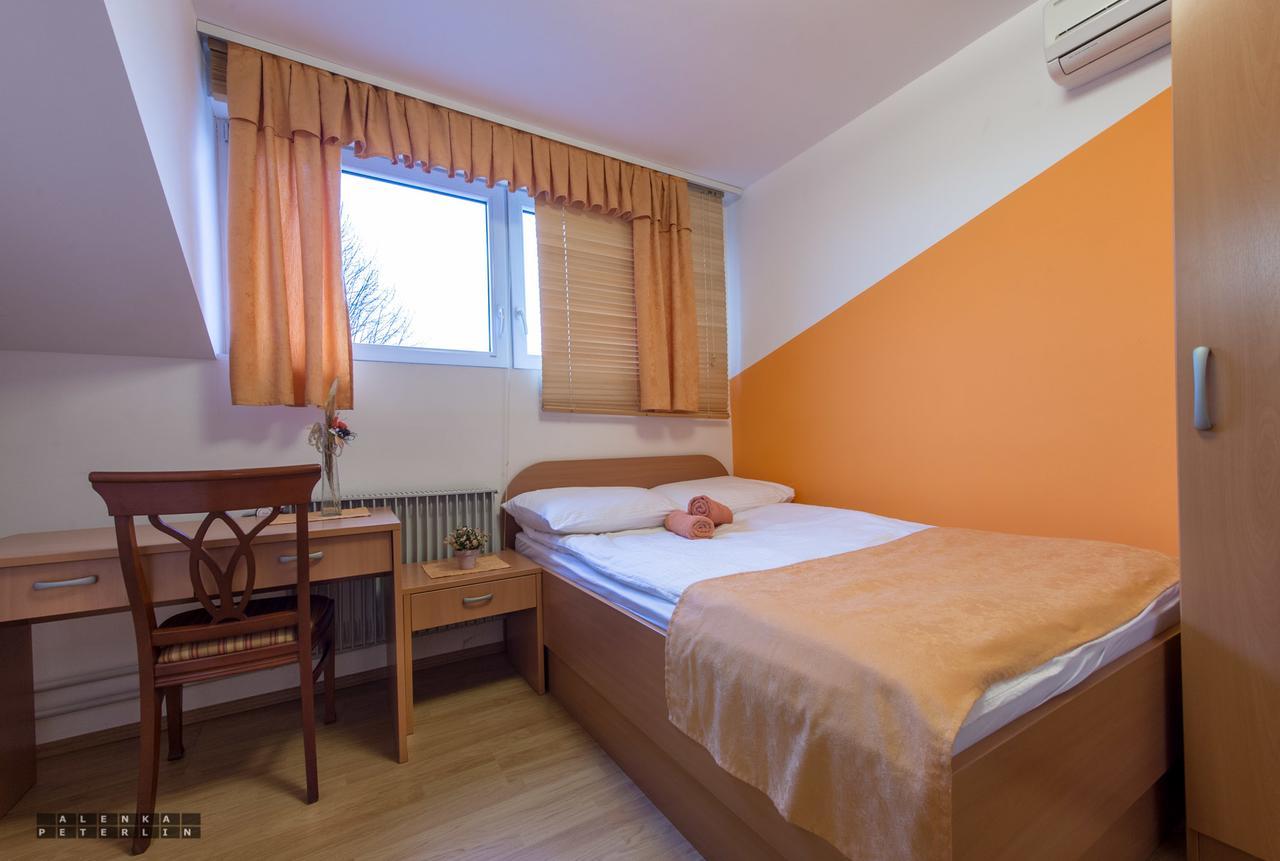 Guesthouse Kolesar Dolenjske Toplice Esterno foto