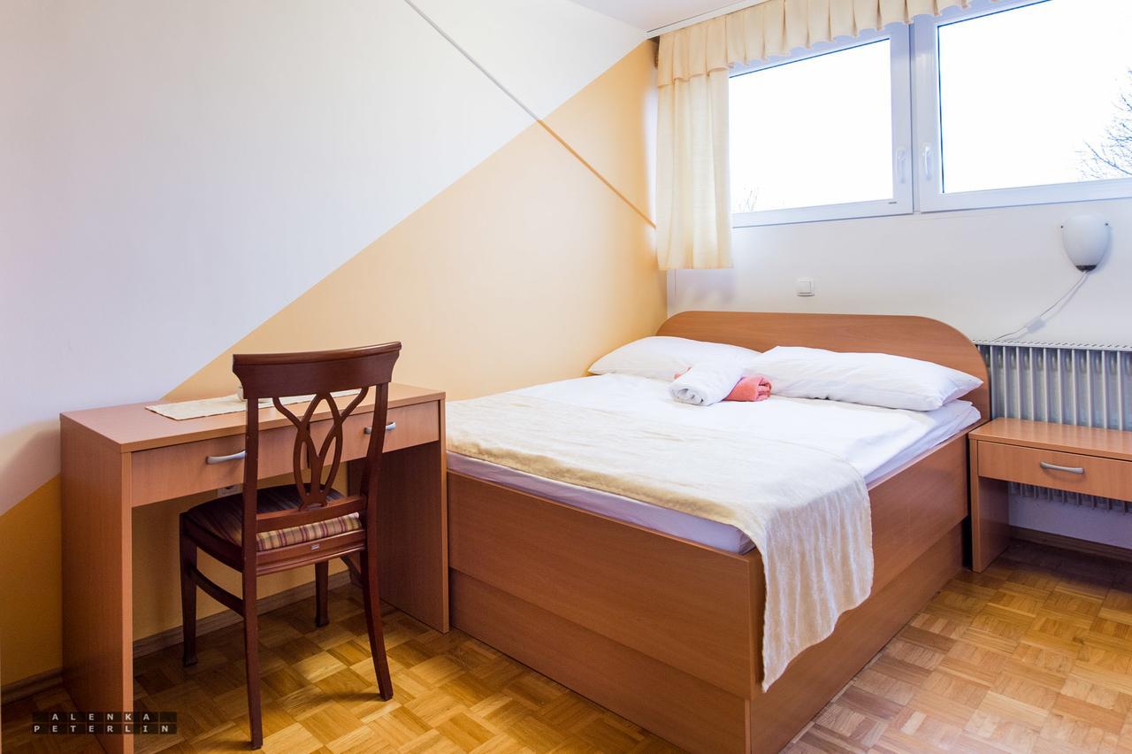 Guesthouse Kolesar Dolenjske Toplice Esterno foto